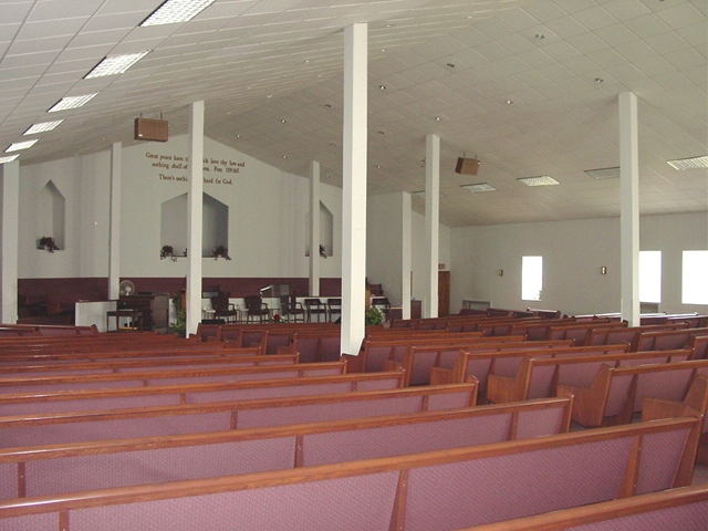 Roberts Temple interior, by Terry Tatum, CCL, 2005