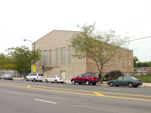 Roberts Temple Church of God in Christ Building, by Terry Tatum, CCL, 2005
