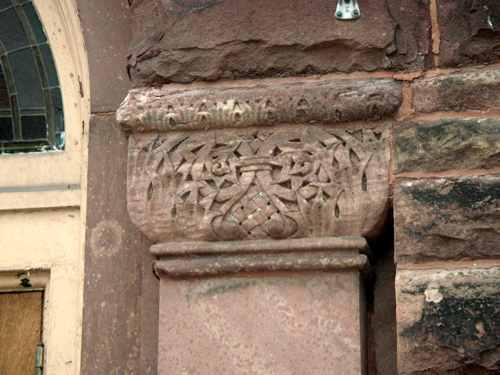 Column capital detail